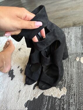 Madden Girl Black Suede Cutout Block Heel Sandals